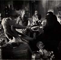 Pris kicking Deckard