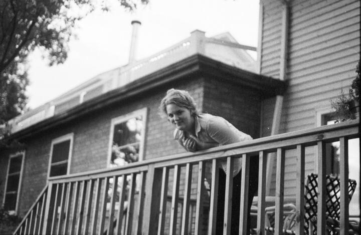 como-babe-porch